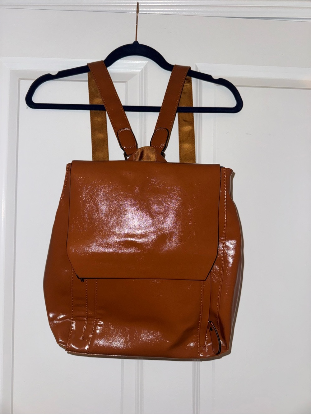 Tan (p)Leather Backpack - Sleek Everyday Bag